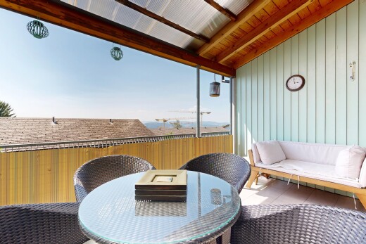 terrasse mit from property, day time, essbereich im freien, und balkon
