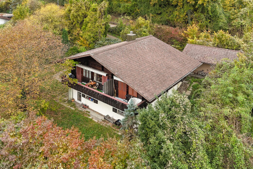 façade avec drone view et balcon