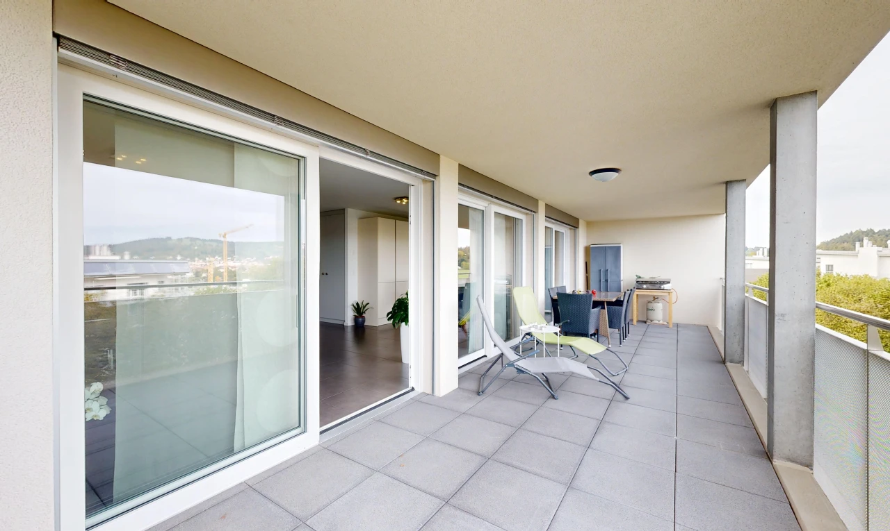 terrasse avec balcon