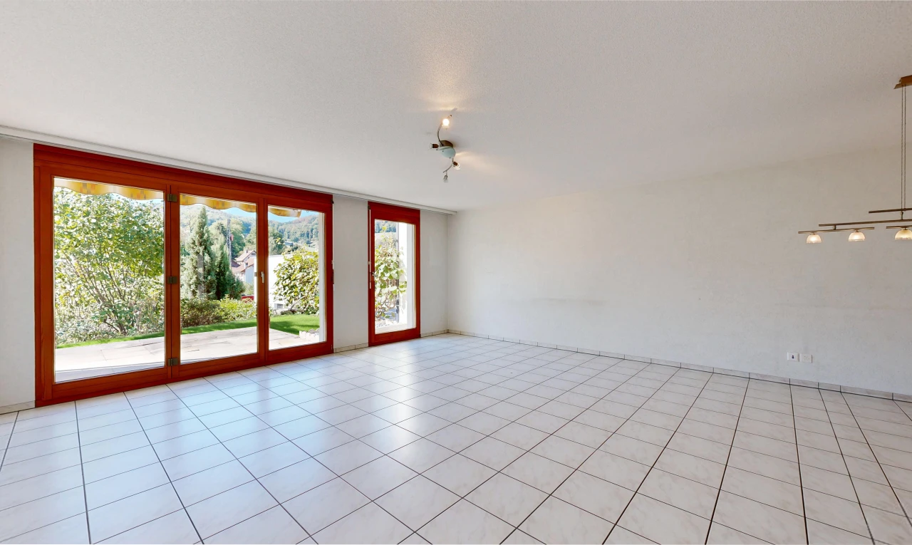 leerer raum mit deckenbeleuchtung, light floor, drywall, gipskartonwand, und inside property