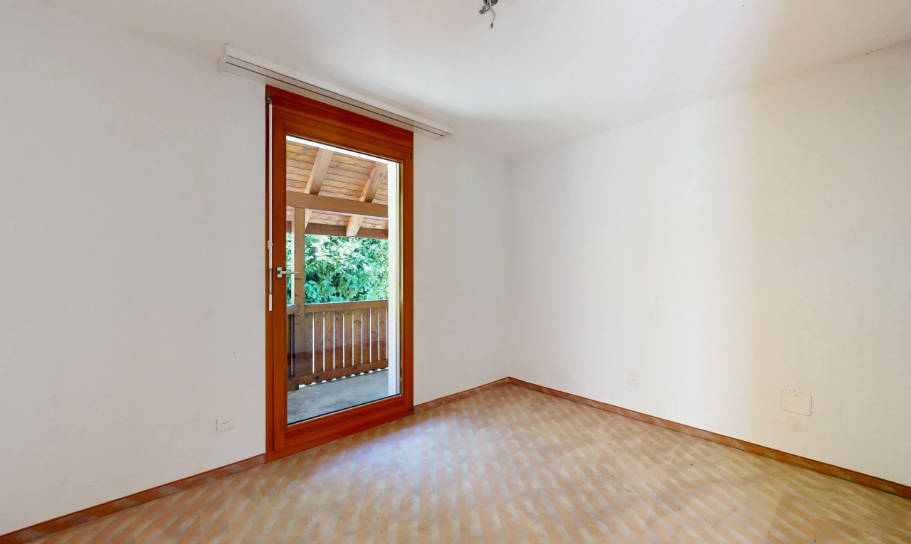 leerer raum mit gipskartonwand, drywall, inside property, sockelleisten, und baseboards wall