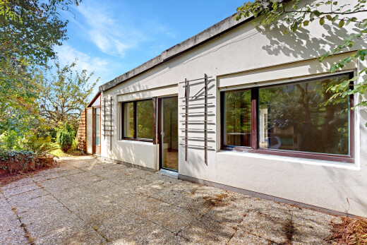façade avec day time, property visible, et bardage en stuc