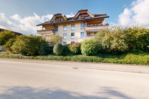 außenansicht mit property visible und day time