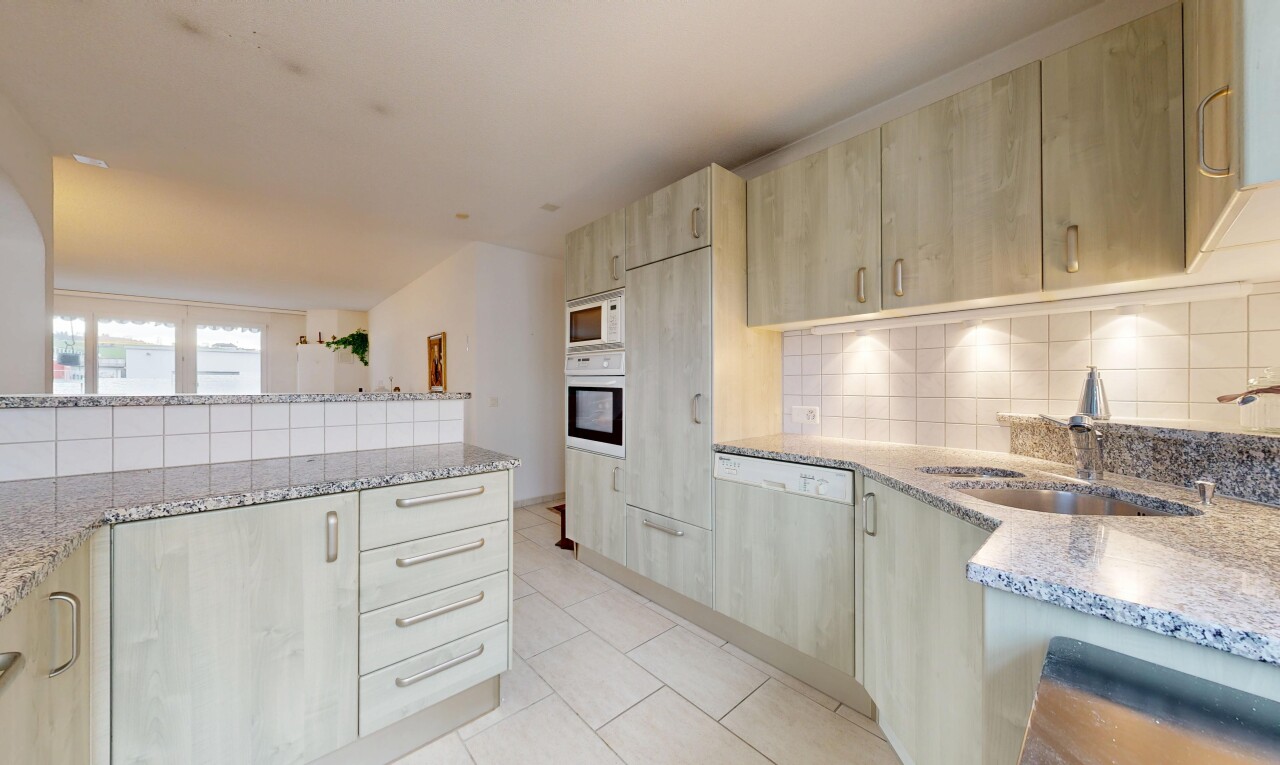 küche mit two heights countertops, stein arbeitsplatten, stone countertops, light countertops, und geschirrspülmaschine