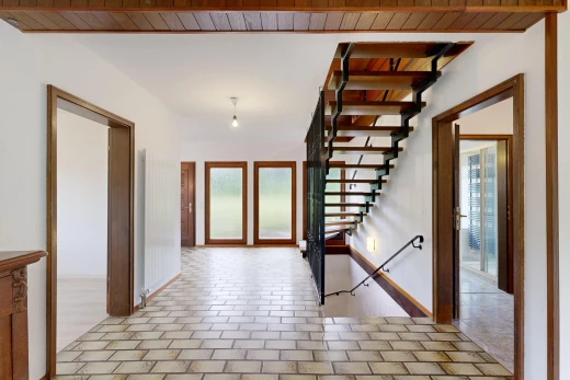 halle / korridor mit natürliches licht