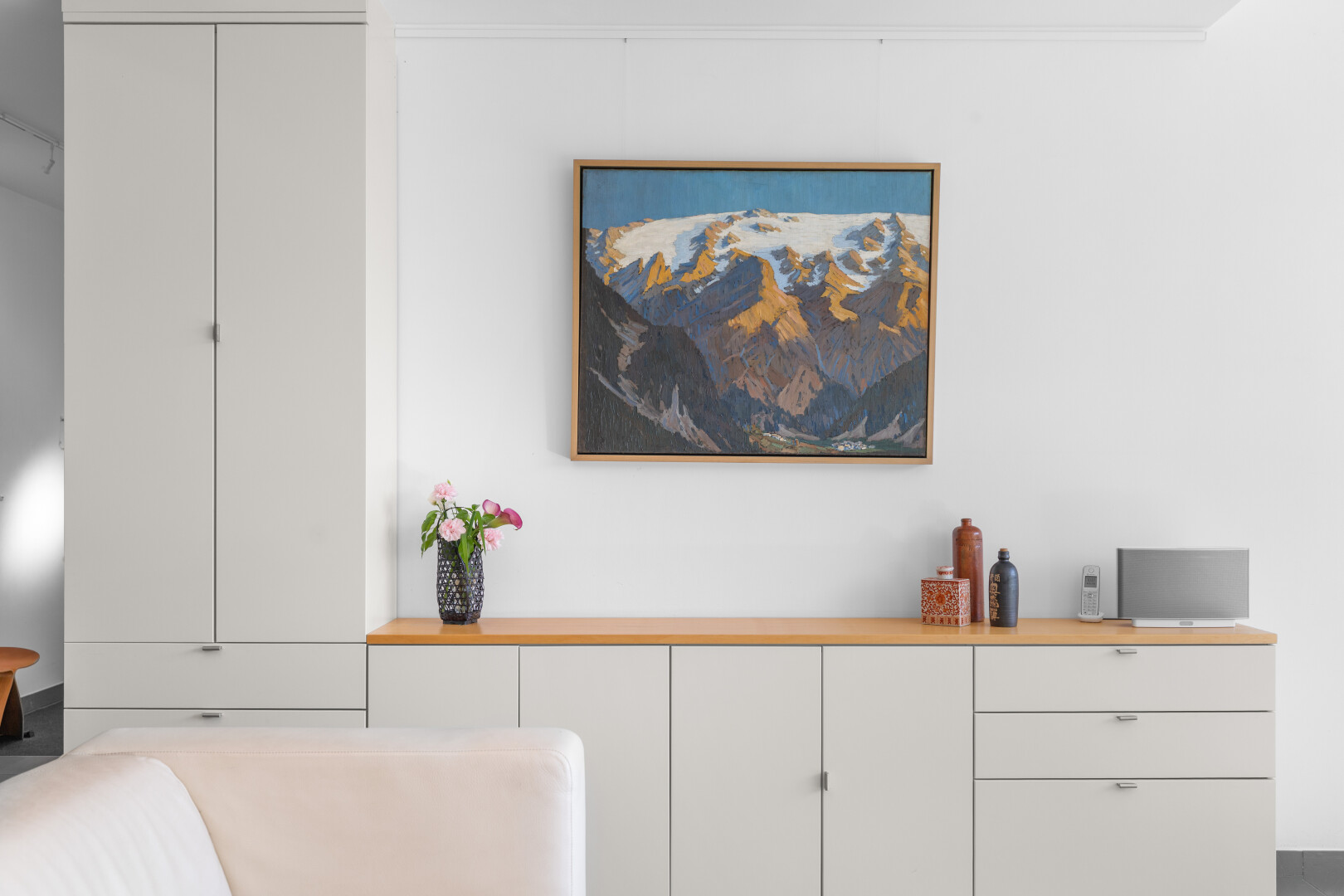 wohnzimmer mit inside property, gipskartonwand, und drywall