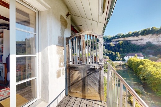 balkon mit balkon und day time