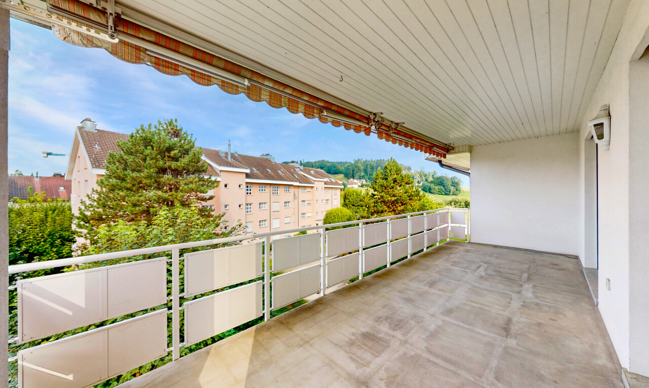 terrasse avec from property et day time