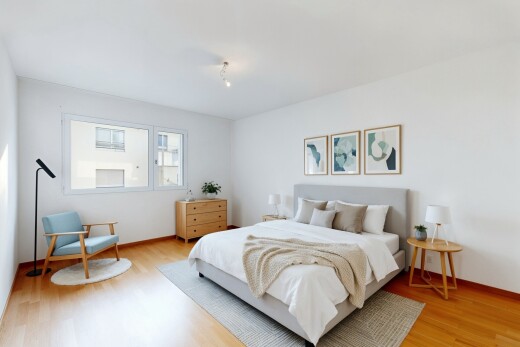 chambre avec virtually staged, inside property, cloison sèche, drywall, et sol en finition bois