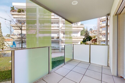 balkon mit balkon, day time, und from property