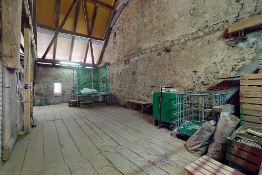 terrasse mit deck und inside property