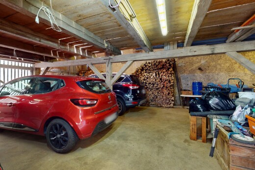 parking avec inside property