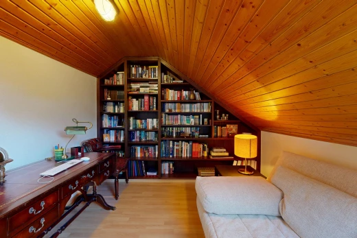 chambre avec wood ceiling, plafond en bois, pièce supplémentaire, vaulted ceiling, et plafond voûté