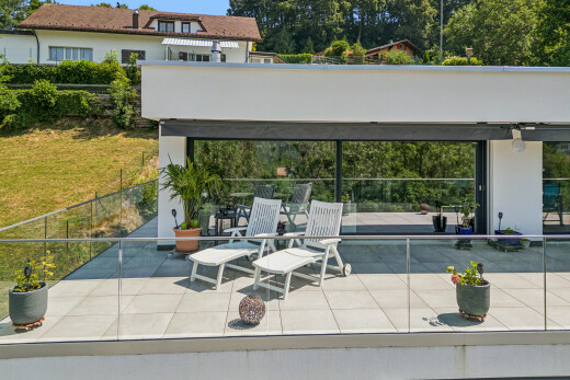 terrasse mit zaun, terrasse, und day time