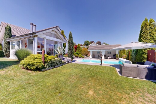 garten mit schwimmbad, wintergarten, from property, day time, und rasen