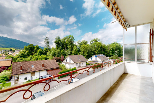 balcon avec balcon et vue sur la montagne