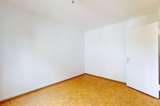 pièce vide avec parquet