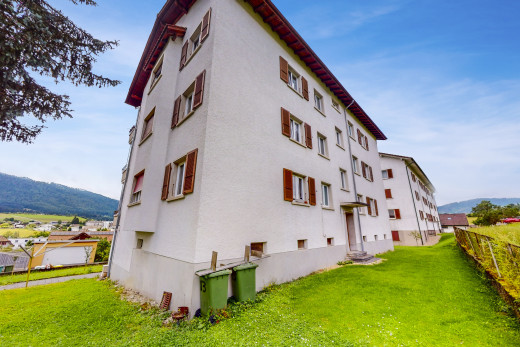 außenansicht mit blick auf die berge