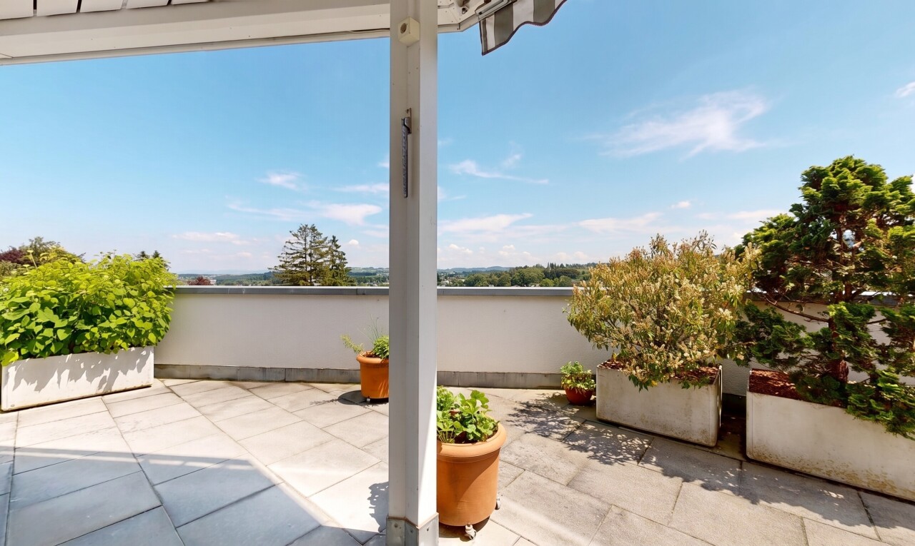 terrasse mit terrasse, from property, und day time
