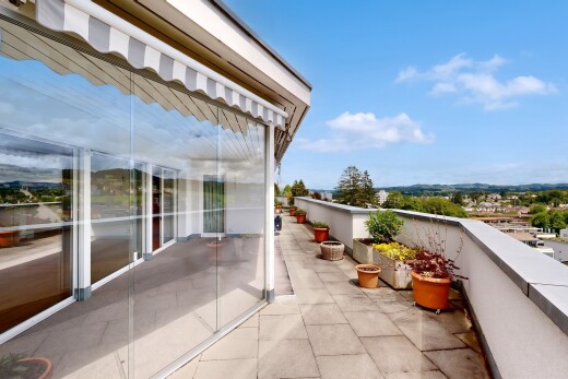 terrasse avec from property, terrasse, auvent, et day time