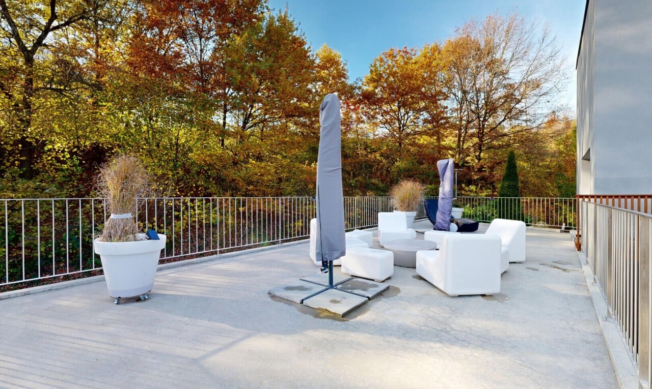 terrasse avec from property, espace de vie extérieur, day time, et terrasse