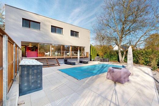 piscine avec terrasse, piscine, from property, et day time