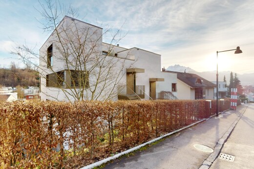 außenansicht mit zaun