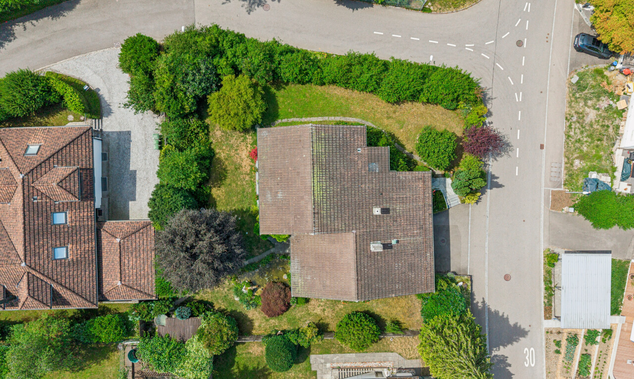 lage auf der karte mit aerial map