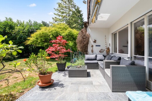terrasse mit terrasse, wohnraum im freien, from property, und day time