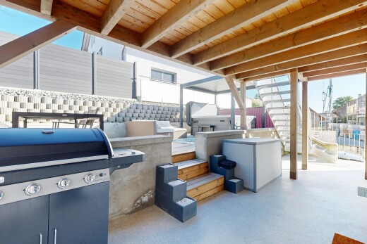 terrasse mit day time, grill, terrasse, treppen, und from property