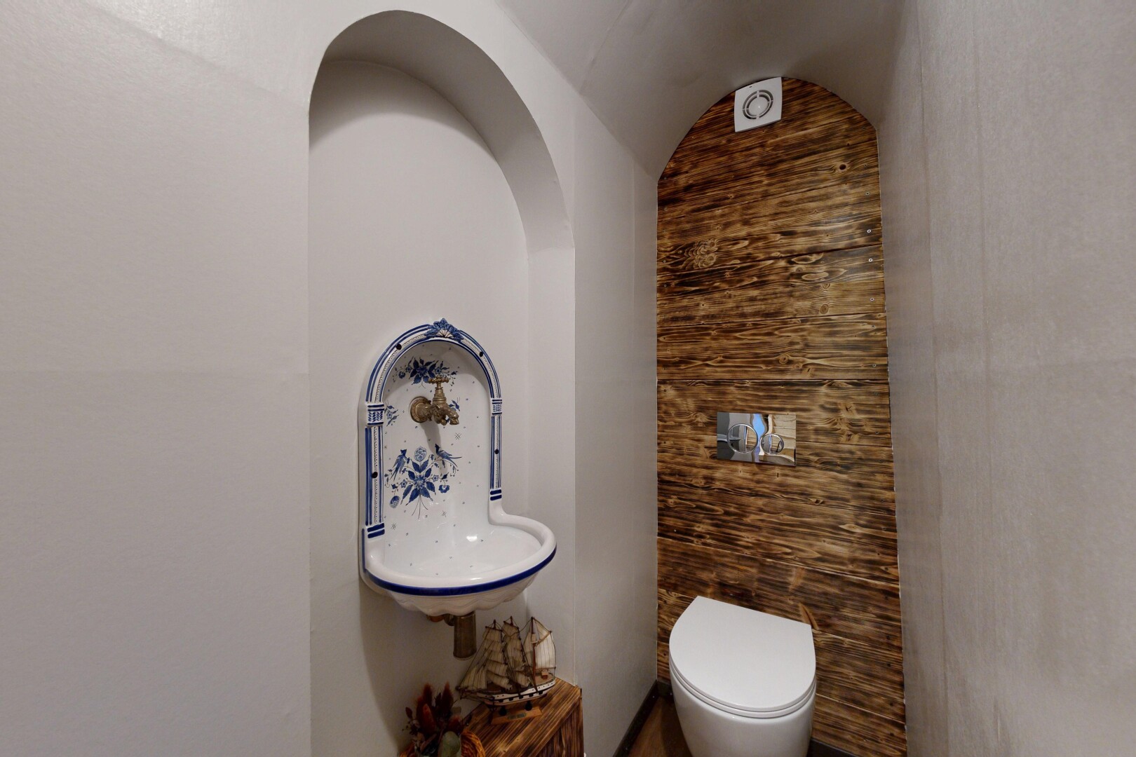 view of half bath