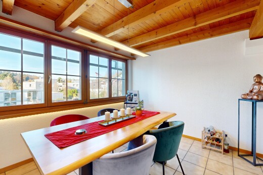 esszimmer mit day time, beamed ceiling, balkendecke, tile floor, und fliesenboden