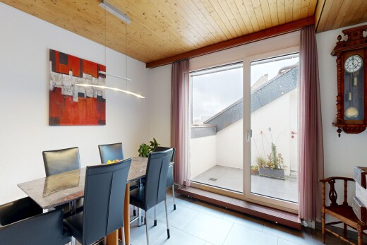 salle à manger avec drywall, cloison sèche, natural light, lumière naturelle, et inside community