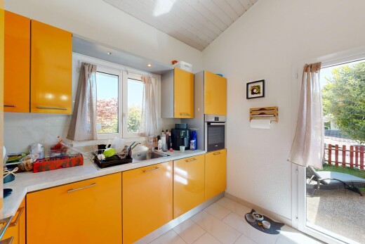 küche mit ofen, light floor, gipskartonwand, drywall, und inside property