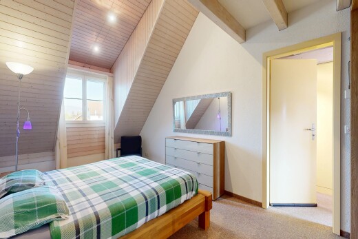 zimmer / schlafzimmer mit teppich, carpet, inside property, gipskartonwand, und drywall