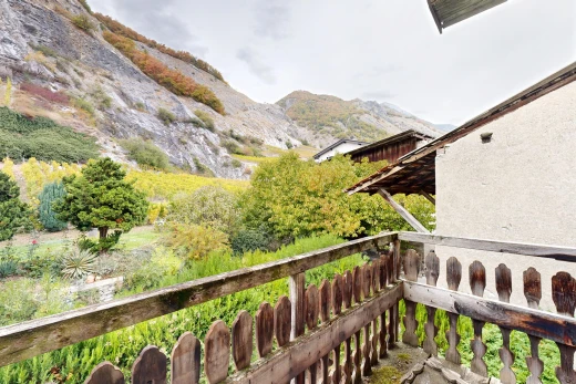 balcon avec vue sur la montagne, mountain view, overcast, from property, et view focus