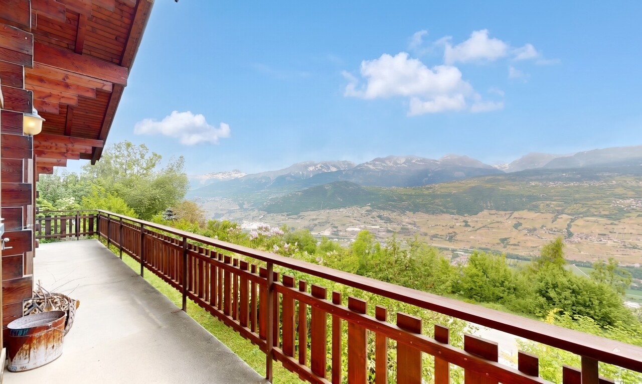 balcon avec mountain view, vue sur la montagne, from property, day time, et terrasse