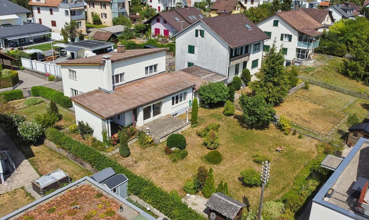 view of home featuring a residential view