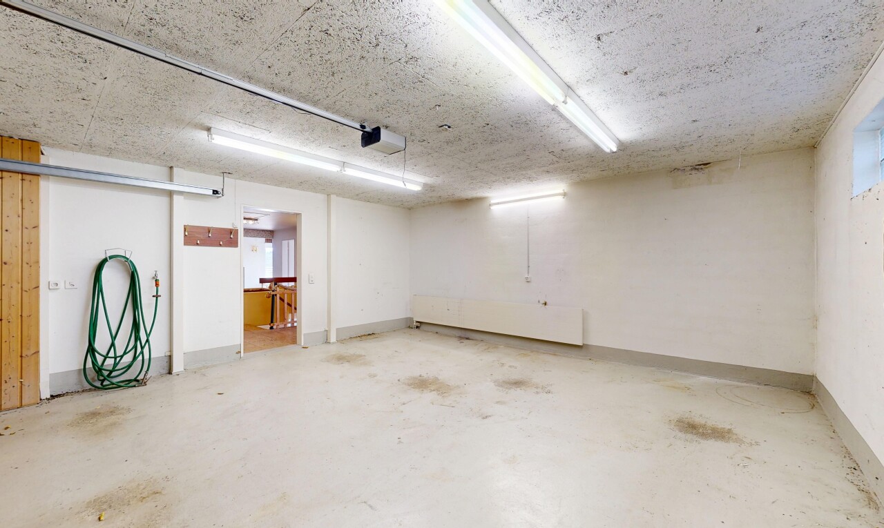 parking avec inside property