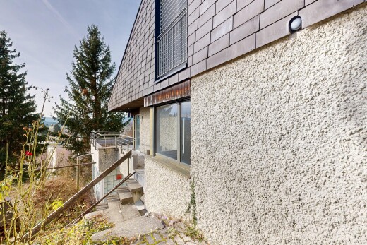 façade avec from property, bardage en bardeaux, et bardage en stuc