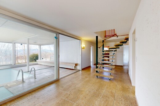 pièce vide avec inside property, lumière naturelle, natural light, cloison sèche, et drywall