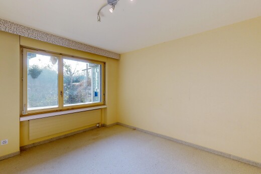 pièce vide avec cloison sèche, drywall, lumière naturelle, natural light, et inside property