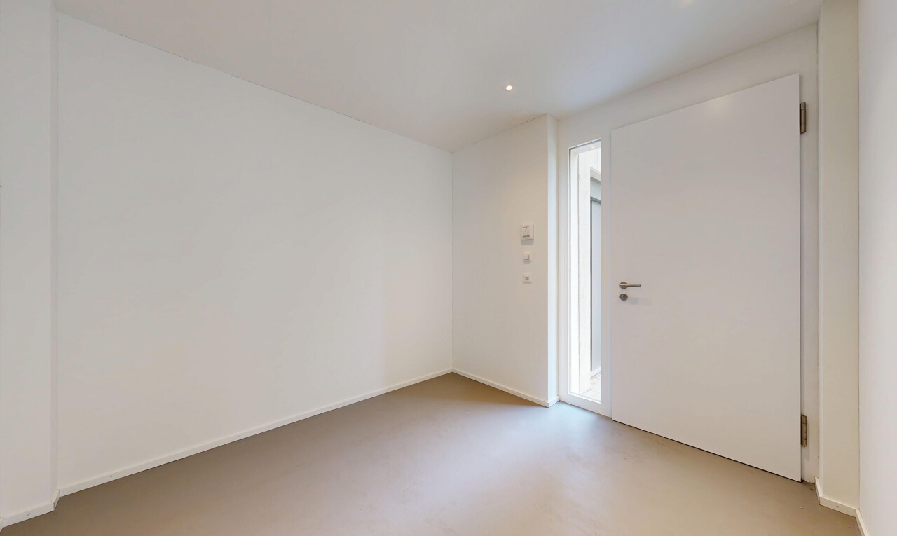 leerer raum mit gipskartonwand, drywall, inside property, einbauleuchten, und recessed lighting