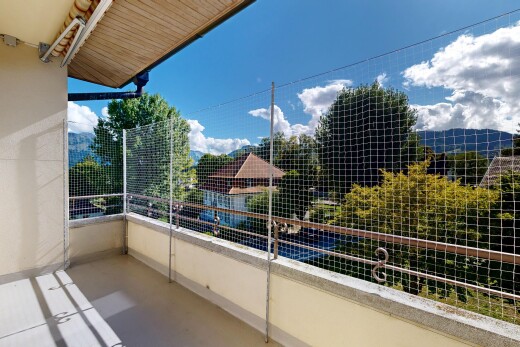 balkon mit from property, day time, balkon, und power lines view