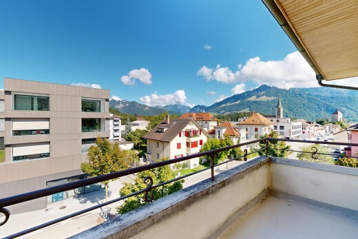 balkon mit from property, balkon, blick auf die berge, day time, und mountain view