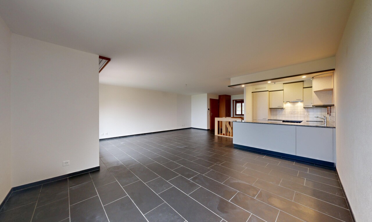 pièce vide avec cloison sèche, drywall, inside property, plinthes murales, et baseboards wall