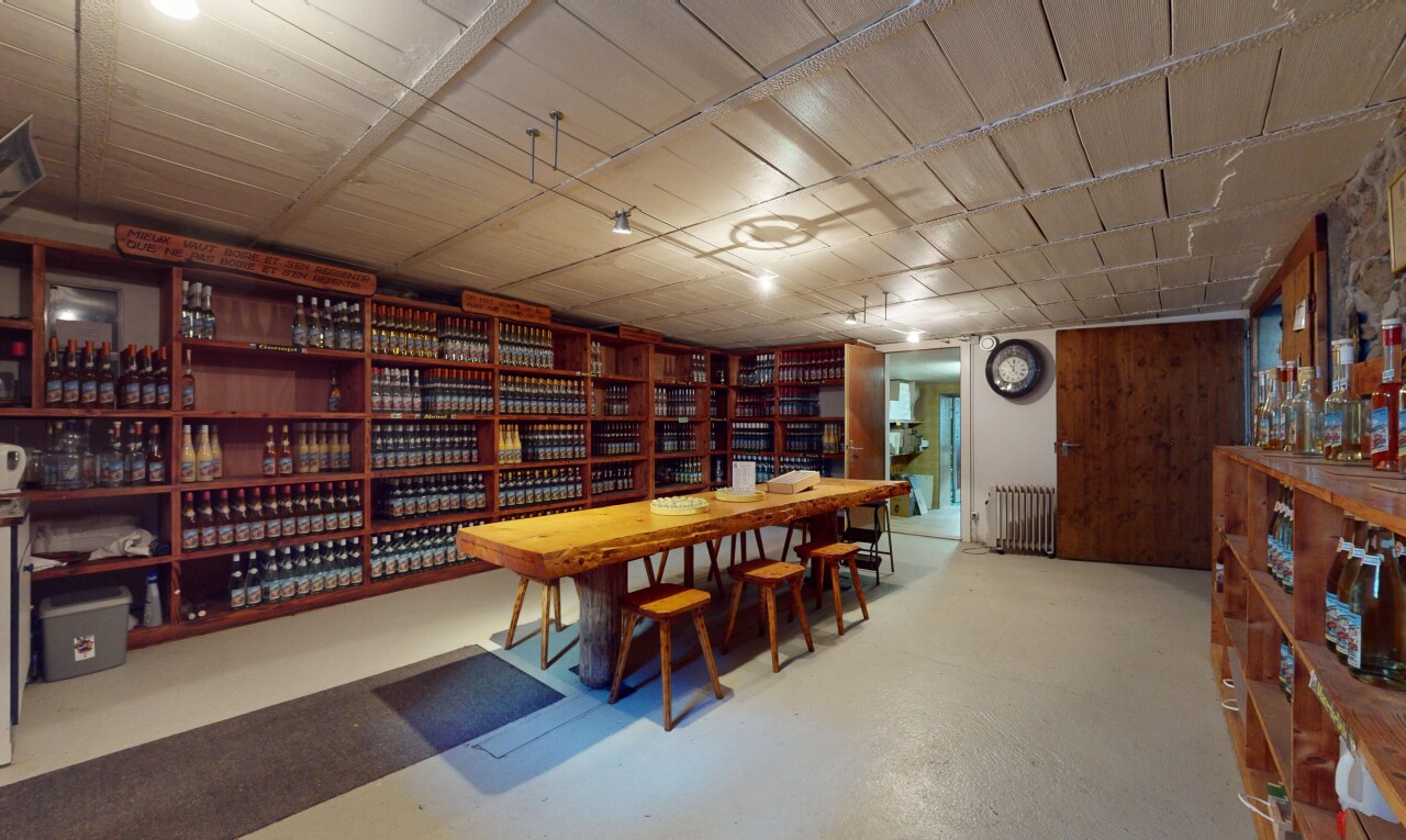 Grange avec carnotzet aménagé