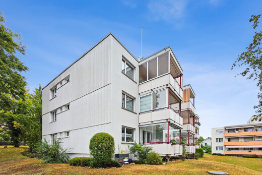 extérieur du bâtiment avec vue sur le complexe d'appartements, apartment complex view, et day time