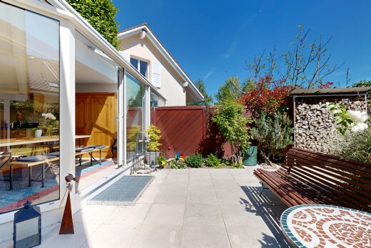 terrasse mit terrasse, day time, zaun, und from property
