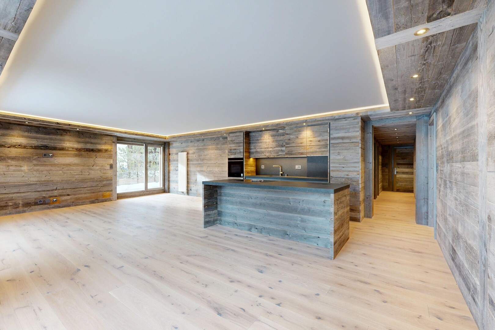 küche mit dark countertops, arbeitsplatten, inside property, light floor, und wood finish floor